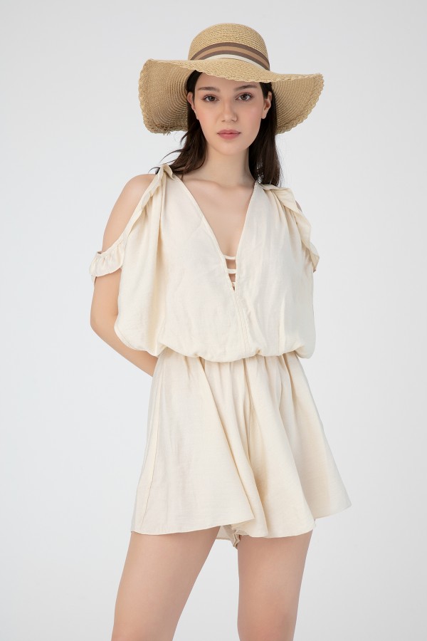 Beiger Leinen-Overall mit Brustdetails und Shorts - 1