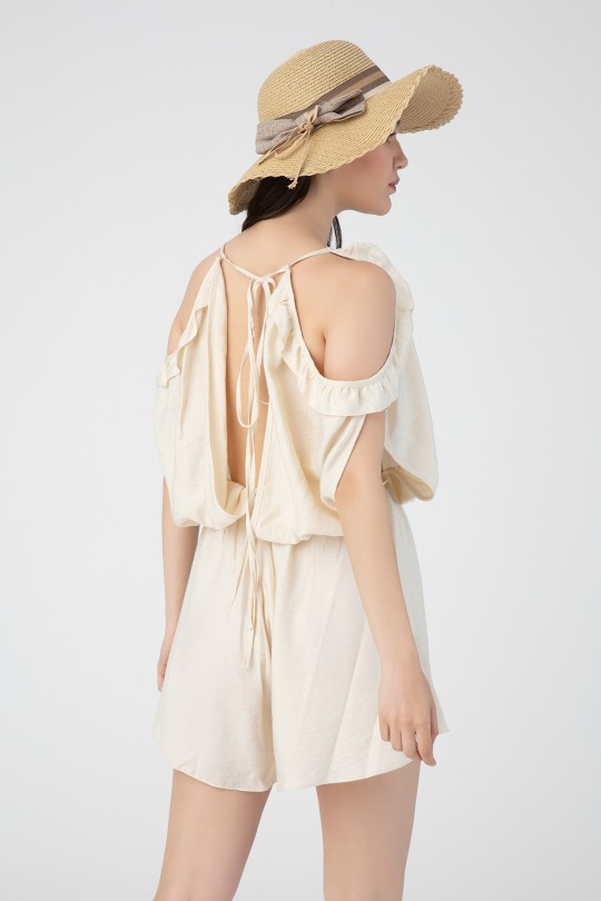 Beiger Leinen-Overall mit Brustdetails und Shorts - 2