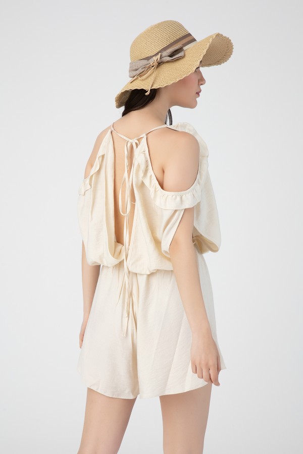 Beiger Leinen-Overall mit Brustdetails und Shorts - 2