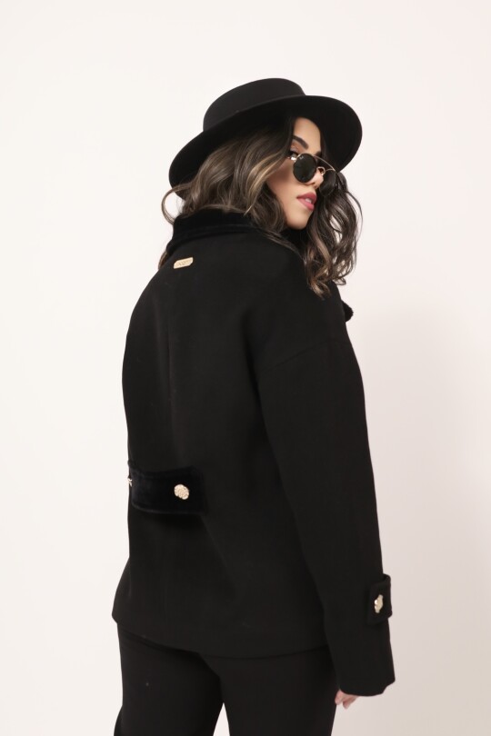 BLACK SHORT WOOL COAT WITH FAUX FUR COLLAR - 5
