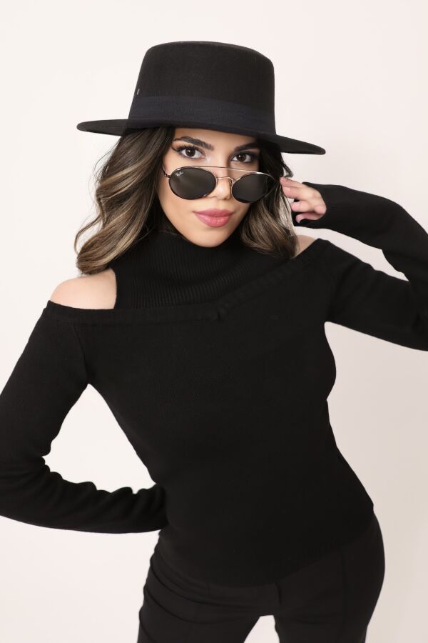 BLACK TURTLENECK OFF-SHOULDER KNIT SWEATER - 2