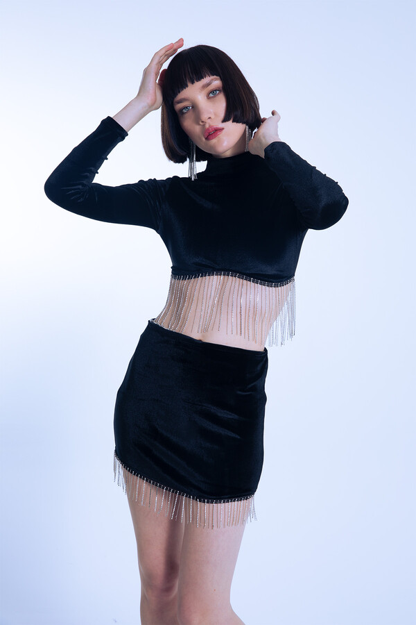 Black velvet skirt with embellished hem - 2