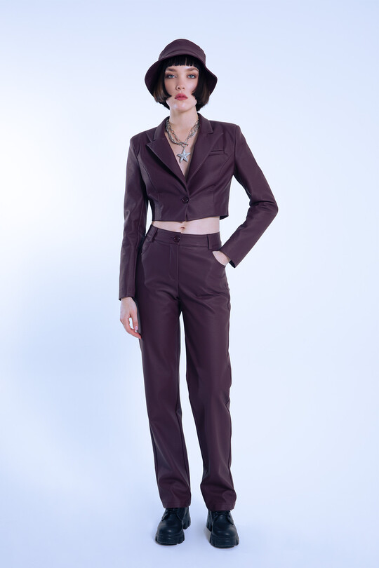 Bordeauxfarbene kurze Lederjacke - 2