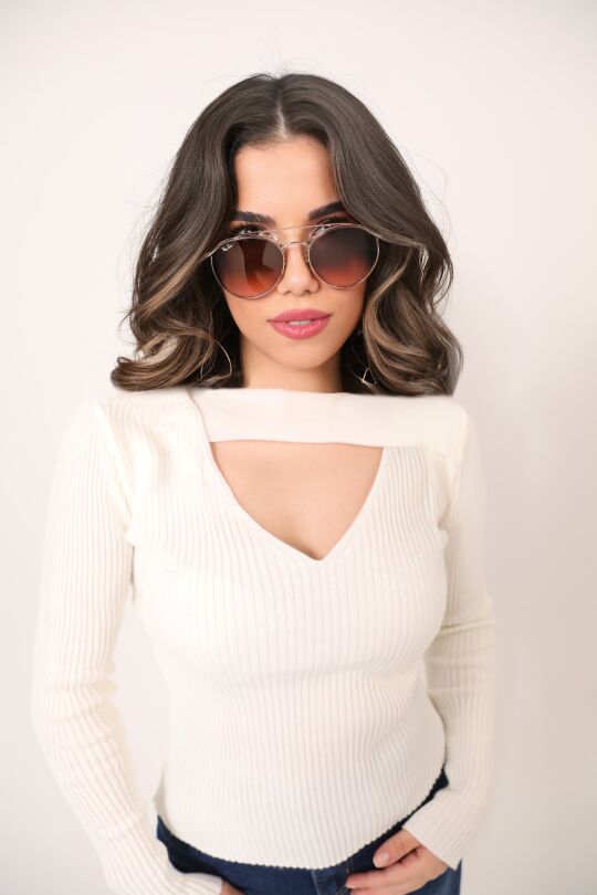 CREAM STRIPED DETAIL V-NECK KNIT SWEATER - 5