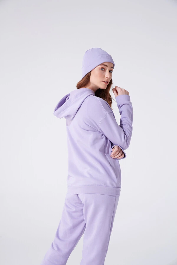 Fliederfarbenes Kapuzen-Sweatshirt mit weitem Schnitt - 3