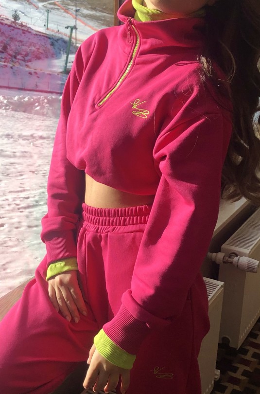 Fuchsia short sweatshirt with elastic waist and front zipper - BERFUĞ KIRAN (1)
