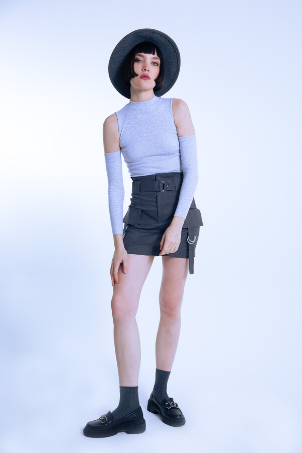 Gray Off-Shoulder Short Ribbed Blouse - 4