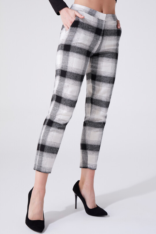 Black and White Checkered Cigarette Trousers - BERFUĞ KIRAN (1)