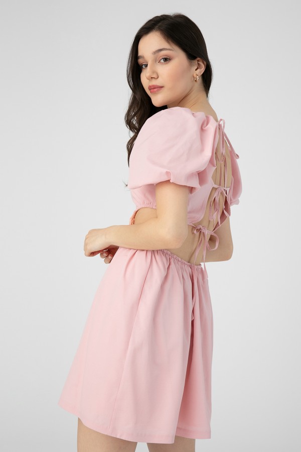 Kleid in Puderton mit seitlichen Cut-outs und Rücken zum Binden - 4