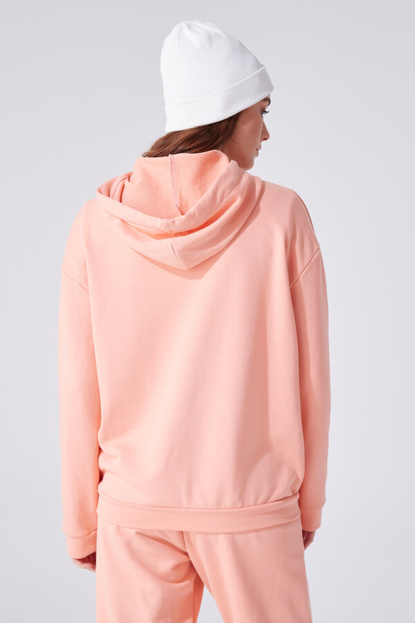 Lachsfarbenes Kapuzen-Sweatshirt mit weitem Schnitt - 4