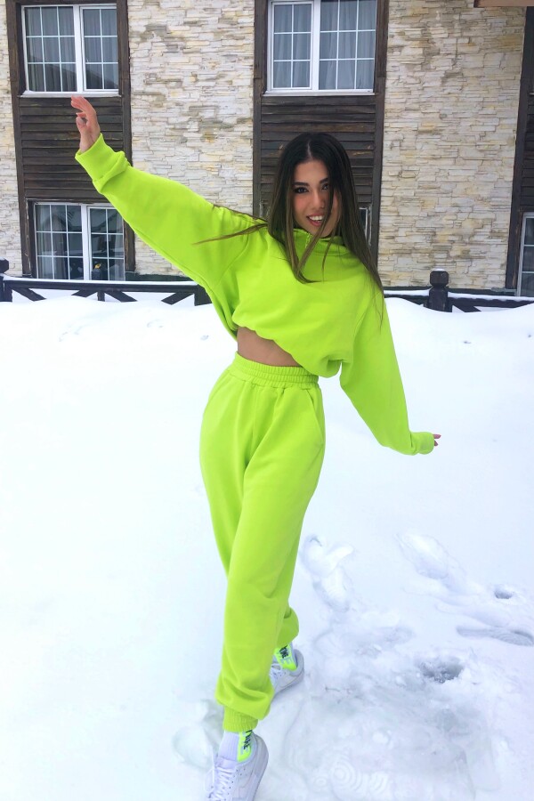Lime short sweatshirt with elastic waist and front zipper - 1