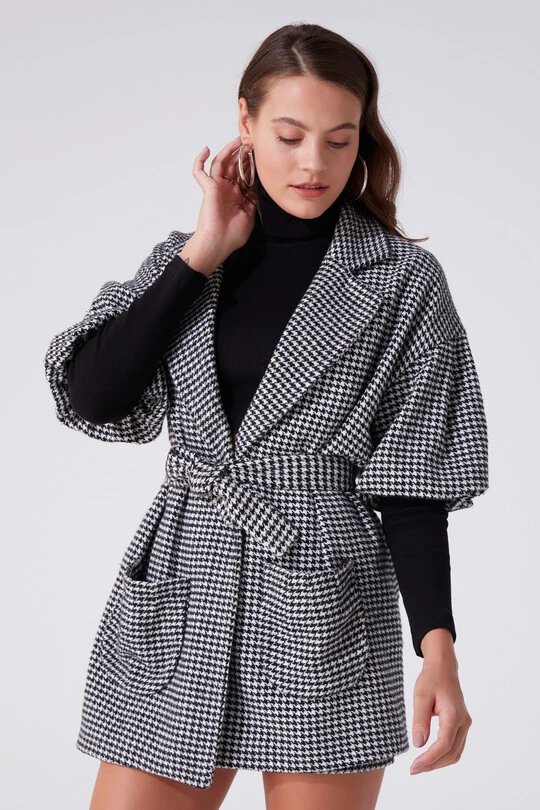 BLACK / WHİTE LONG JACKET WITH BALLOON SLEEVES - 1