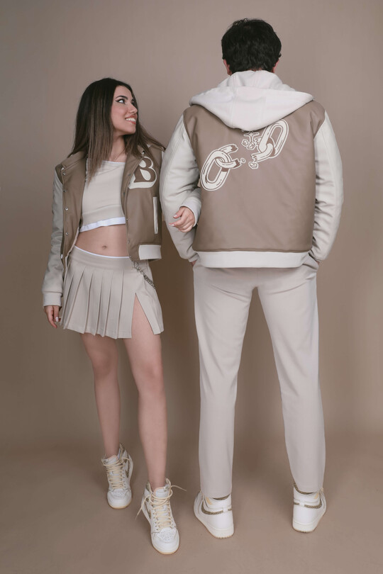 NERZ-FALTENROCK MIT NIEDRIGER TAILLE und Schlitz - BERFUĞ KIRAN (1)