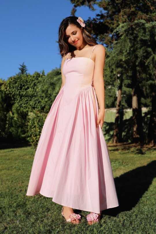 Pink midi dress with open back and bow detail - 6