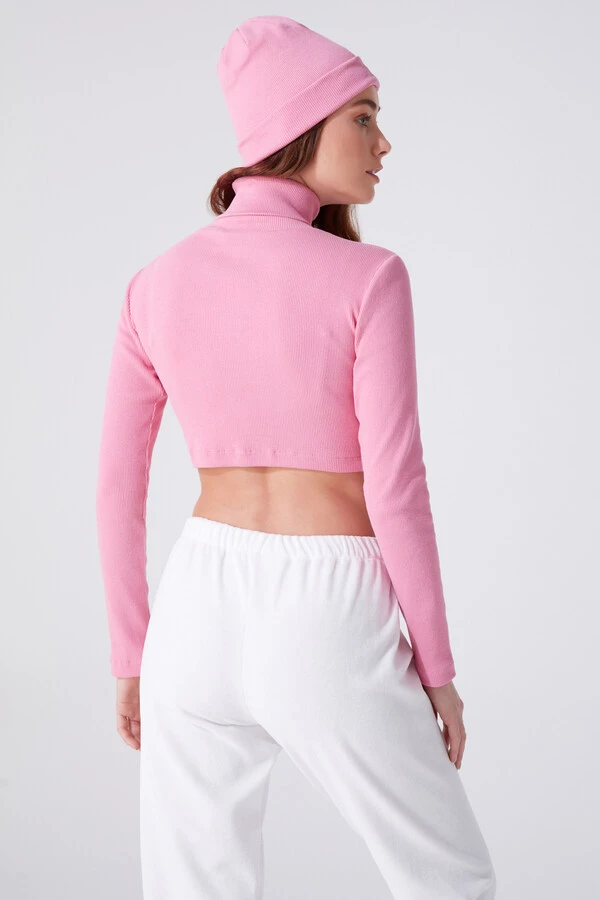 Rosa Rollkragen-Crop-Top mit Stickereidetails - 3