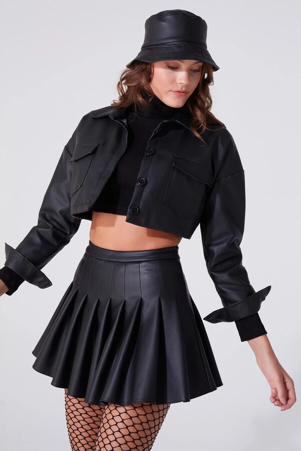 Schwarze kurze Lederjacke - 1