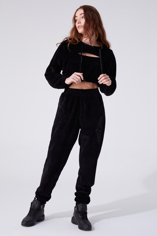 Schwarze Samt-Jogginghose mit elastischen Bündchen und hohem Bund 