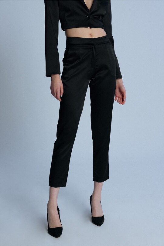 Schwarze Satin Cigarette Hose - 3