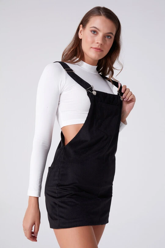 SCHWARZES SAMTTRÄGERKLEID 